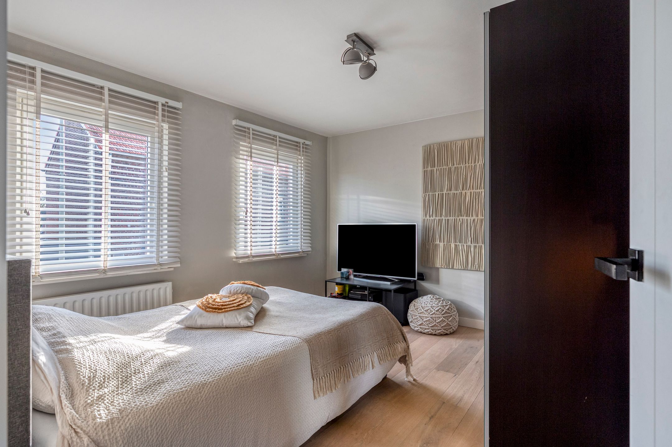 Charming 1950s Detached Family Home with Modern Extension Near Town Center — 36