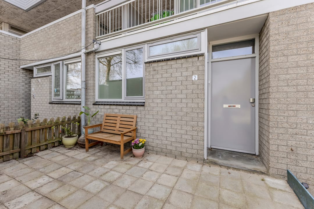 Modernized Ground Floor Apartment with Private Garden in Zaandam — 23