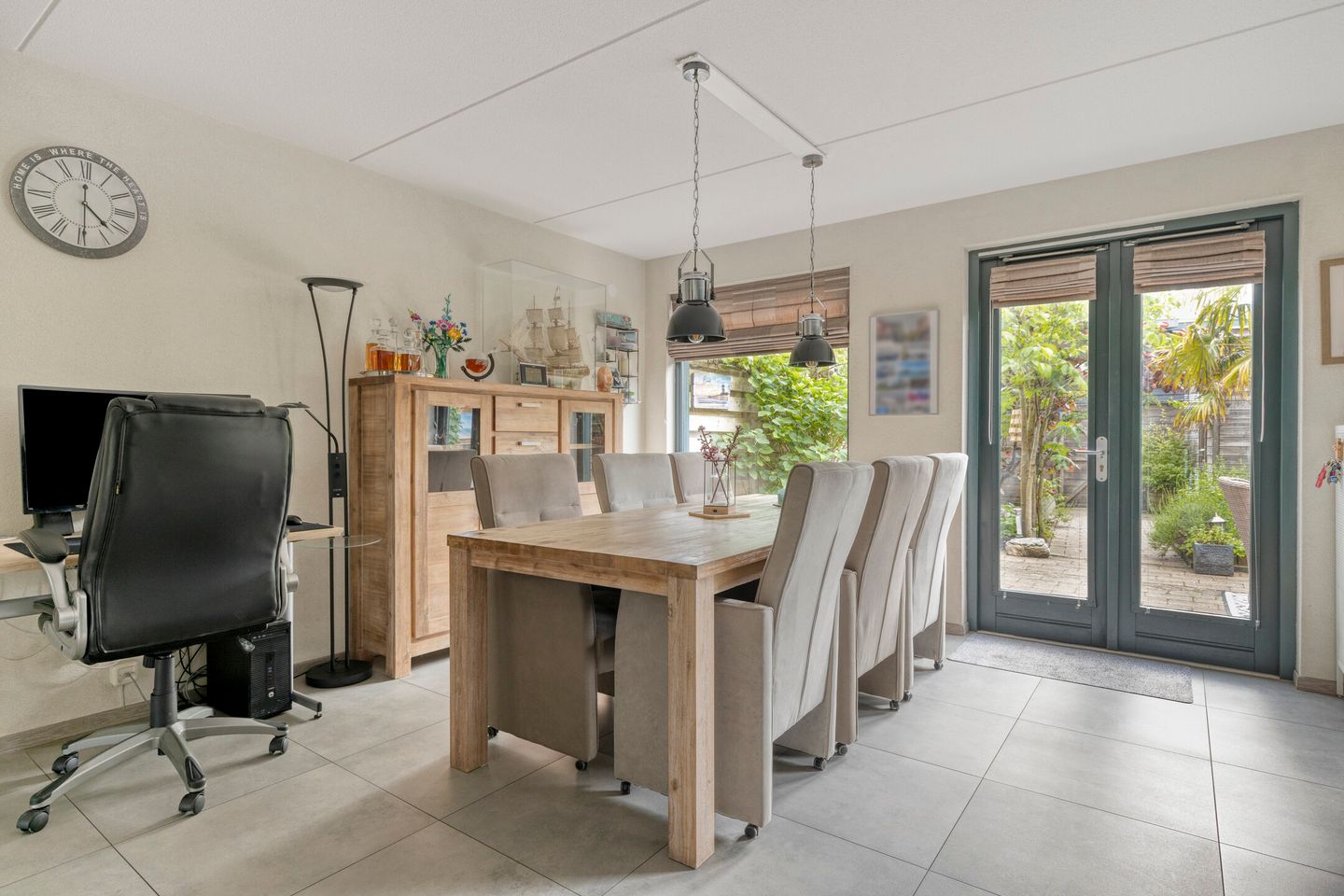 Spacious Semi-Detached Family Home with Five Bedrooms and Multiple Outdoor Spaces — 10