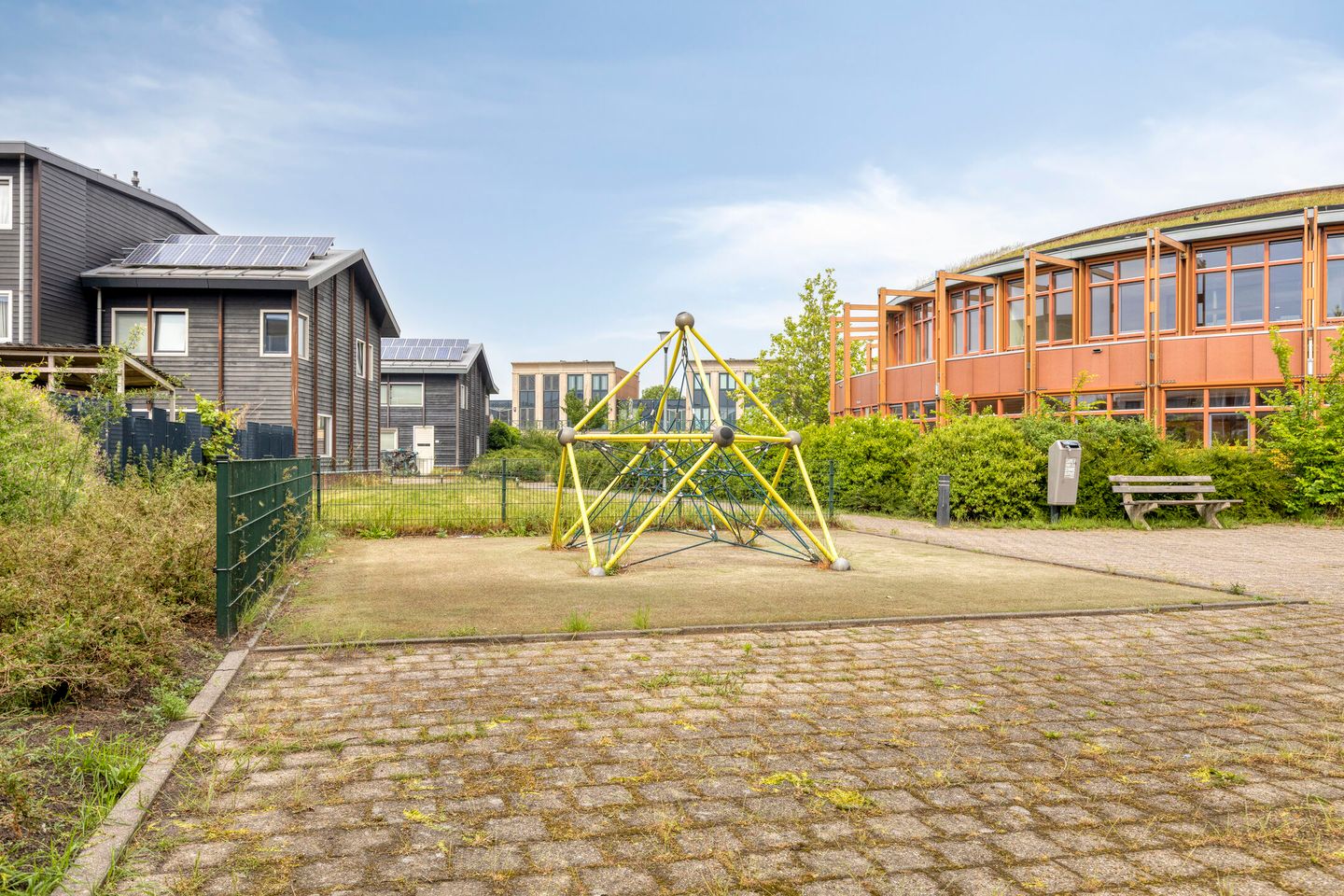 Spacious Semi-Detached Family Home with Five Bedrooms and Multiple Outdoor Spaces — 49