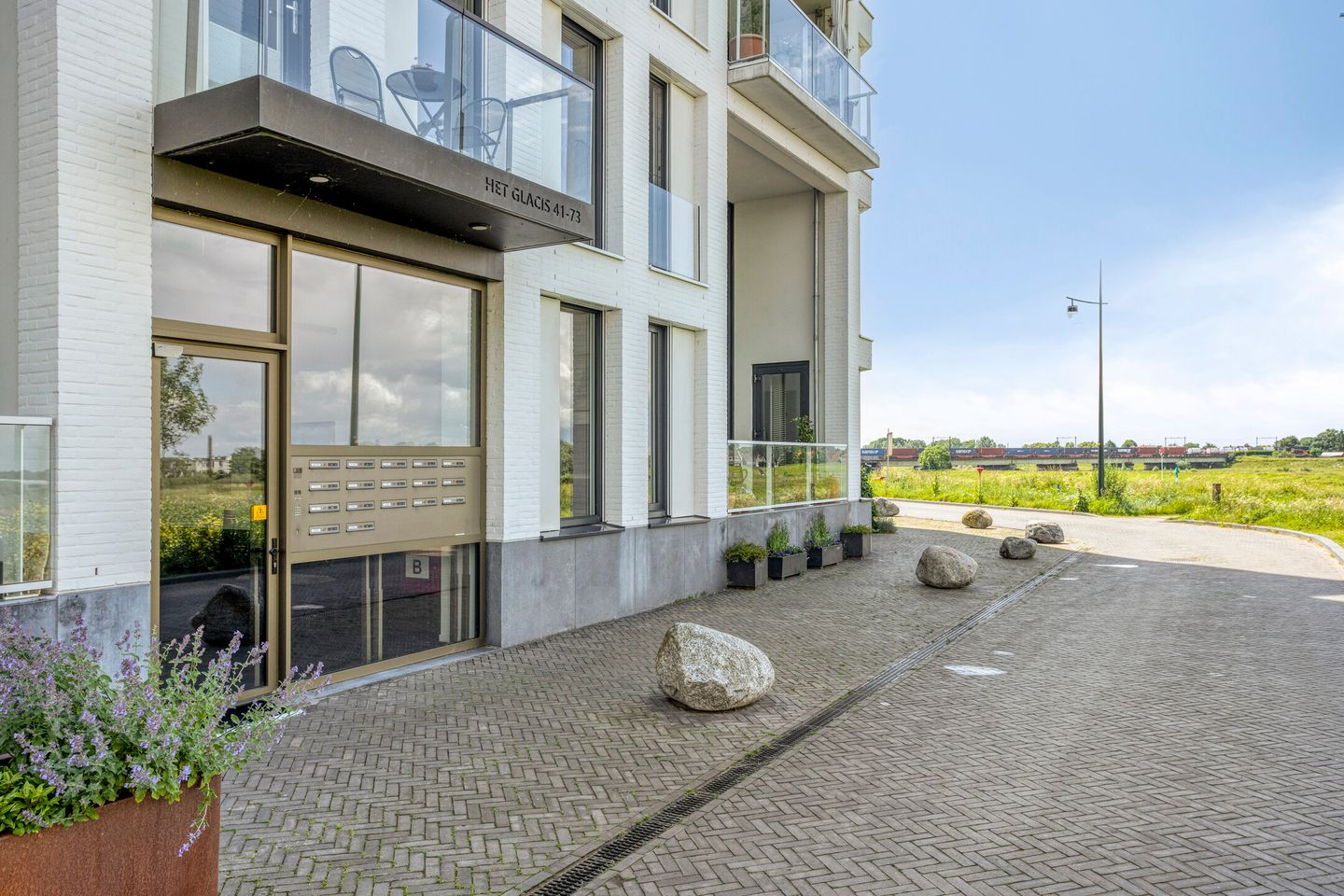 Foto 14 van Het Glacis 73