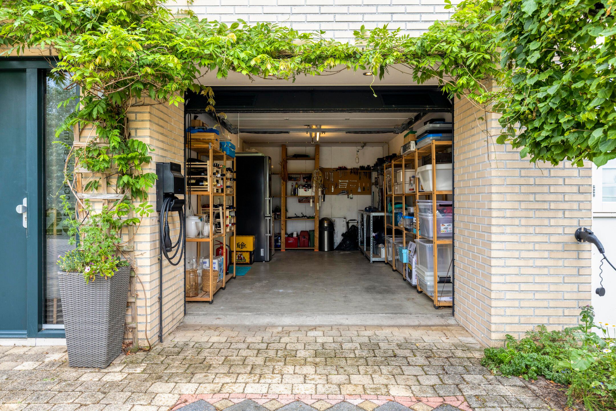 Spacious Semi-Detached Family Home with Five Bedrooms and Multiple Outdoor Spaces — 45