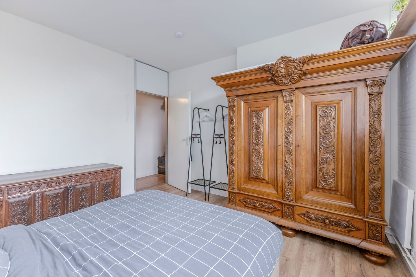 Modernized Ground Floor Apartment with Private Garden in Zaandam — 19