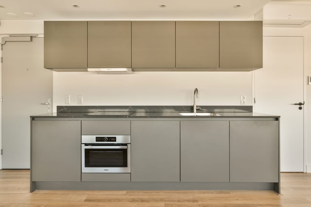 Sustainable Four Bedroom Apartment in Vibrant Amsterdam North — 13