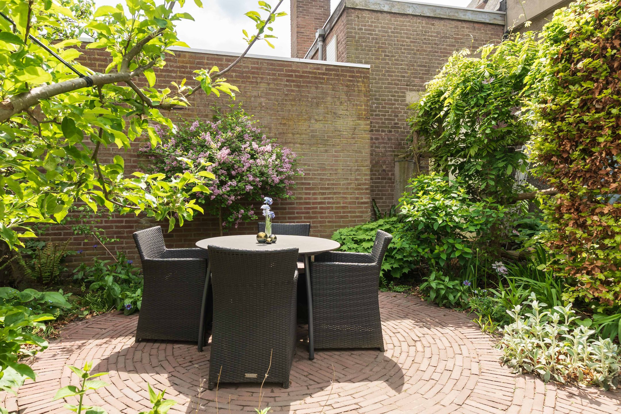 Characterful 1930s Terraced Home with Authentic Details and Energy Label A — 42