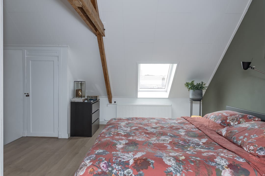 Characterful 1930s Terraced Home with Authentic Details and Energy Label A — 37