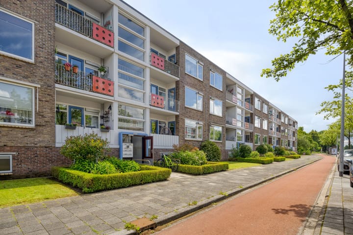 Photo 4 of Paterswoldseweg 728