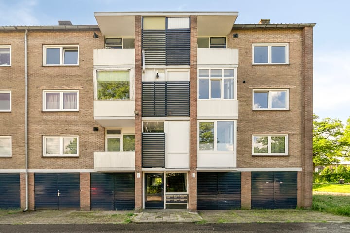Photo 2 of Mezenlaan 71