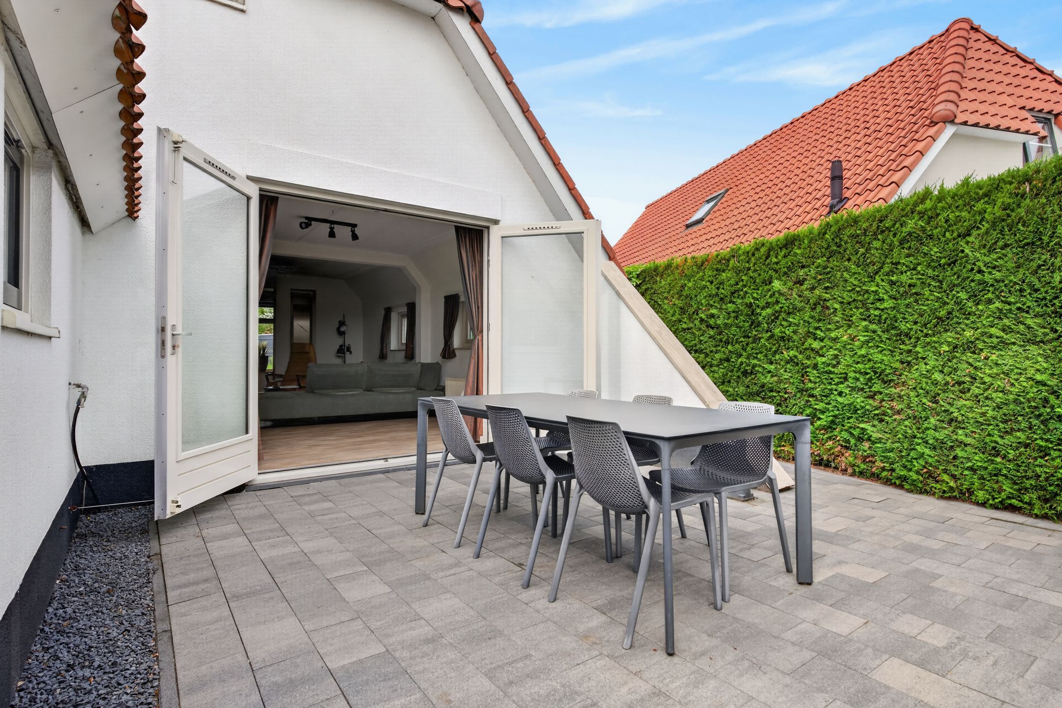 Spacious Detached Home with Private Garden in Riverparc — 27