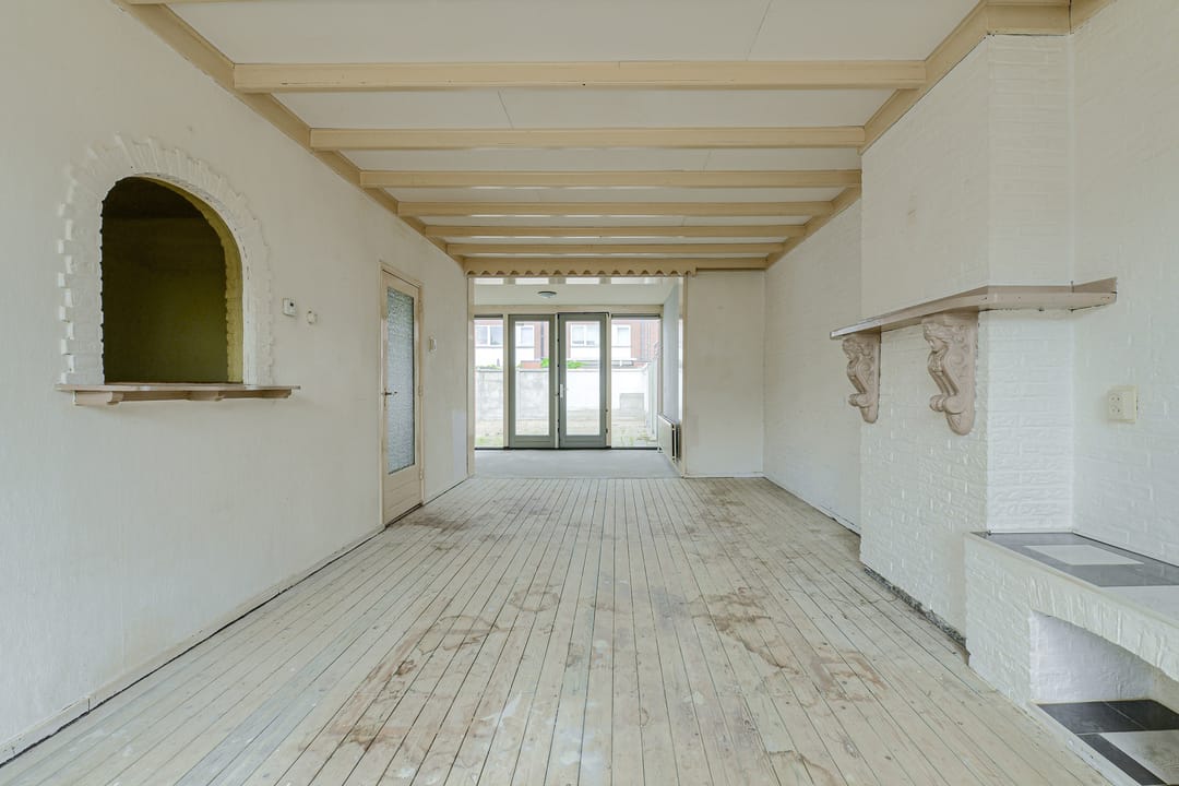 Photo 2 of Brederostraat 8