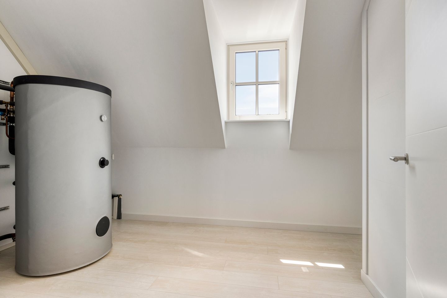 Modern Energy Efficient Villa with Ground Floor Living in Hengelo Gelderland — 44