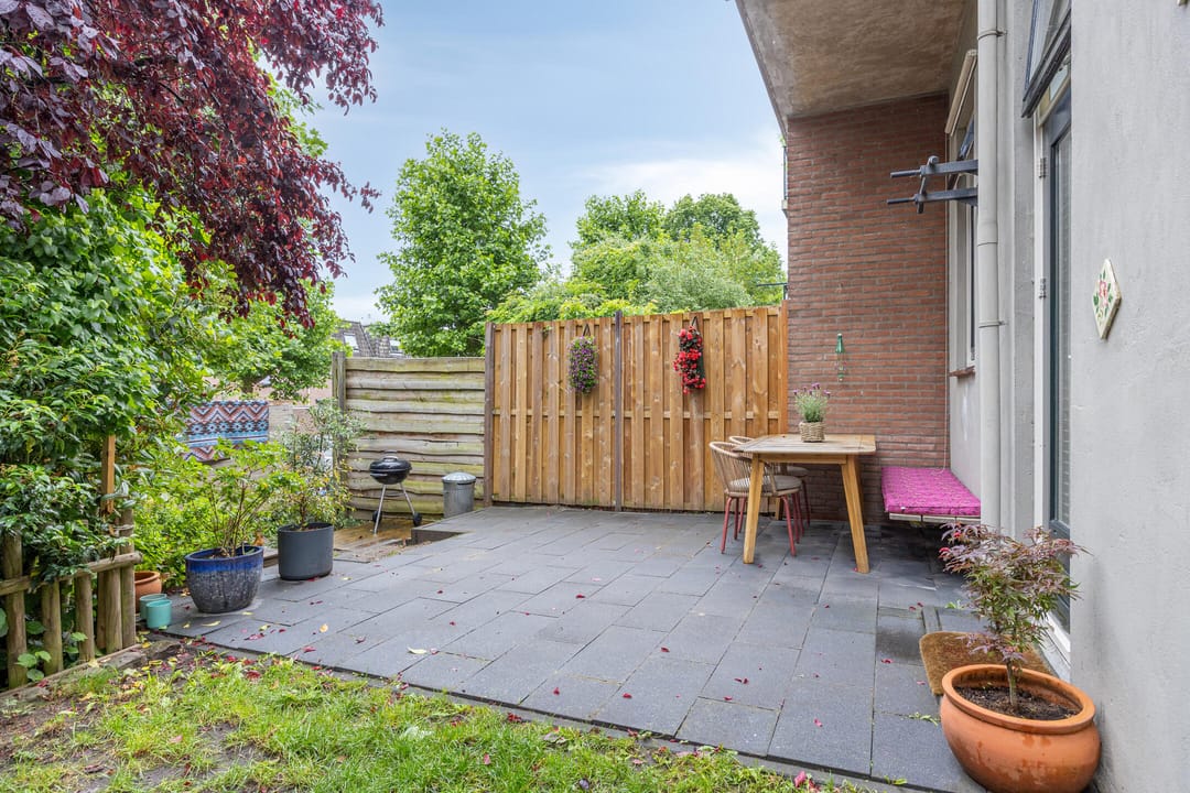 Charming Ground Floor Apartment with Two Gardens in Historic Nijmegen Center — 28