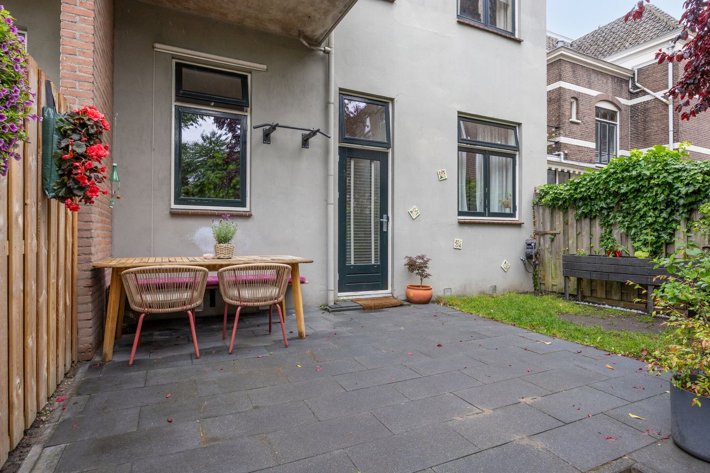 Charming Ground Floor Apartment with Two Gardens in Historic Nijmegen Center — 34