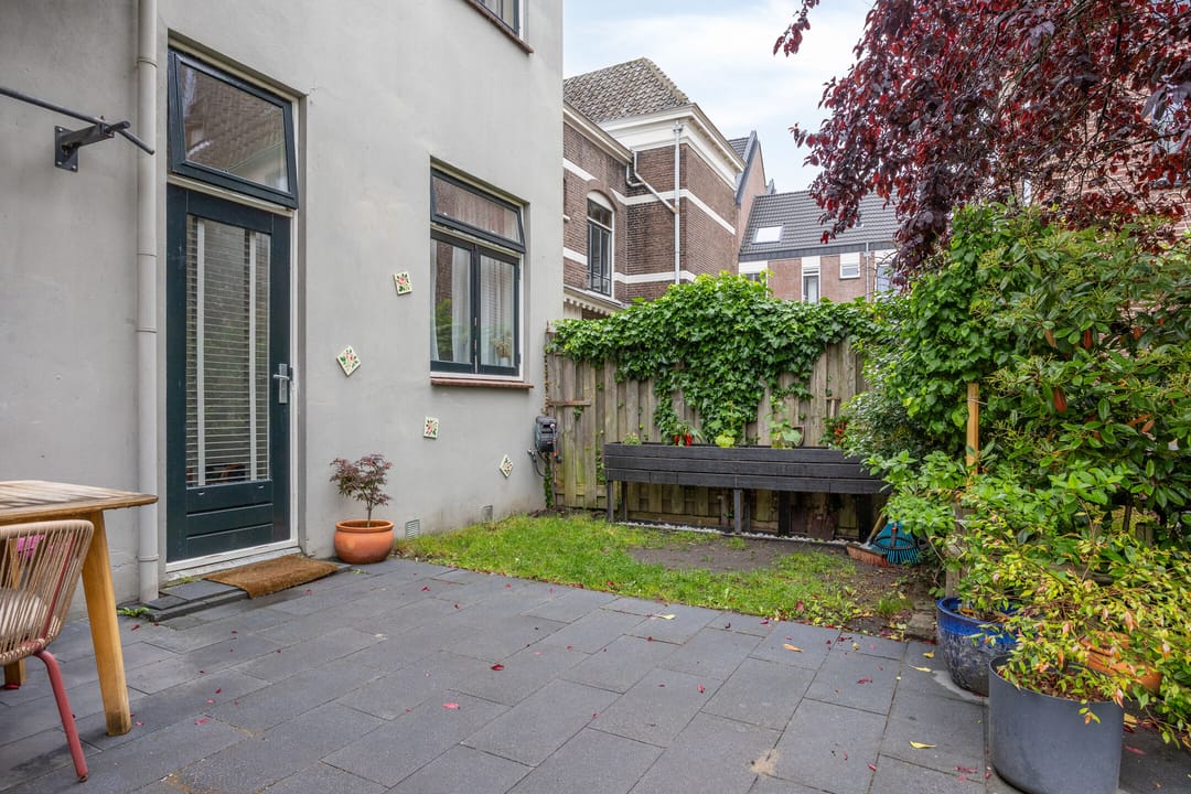 Charming Ground Floor Apartment with Two Gardens in Historic Nijmegen Center — 31