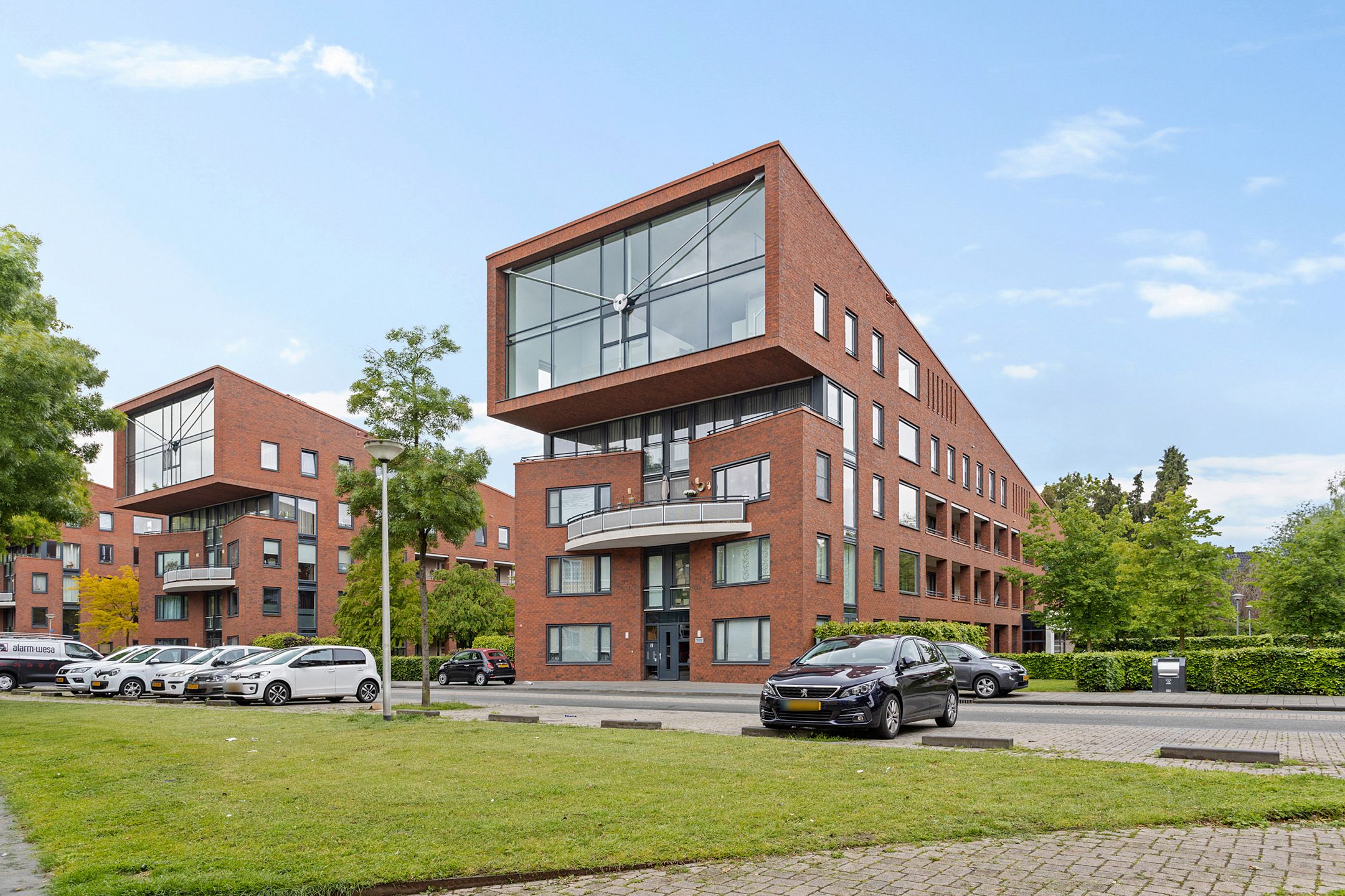 S.L. Louwesstraat 86 