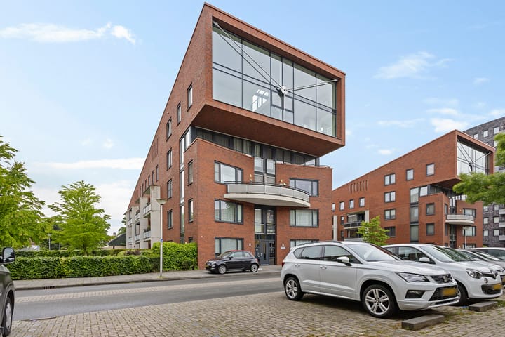 Foto 5 van S.L. Louwesstraat 86