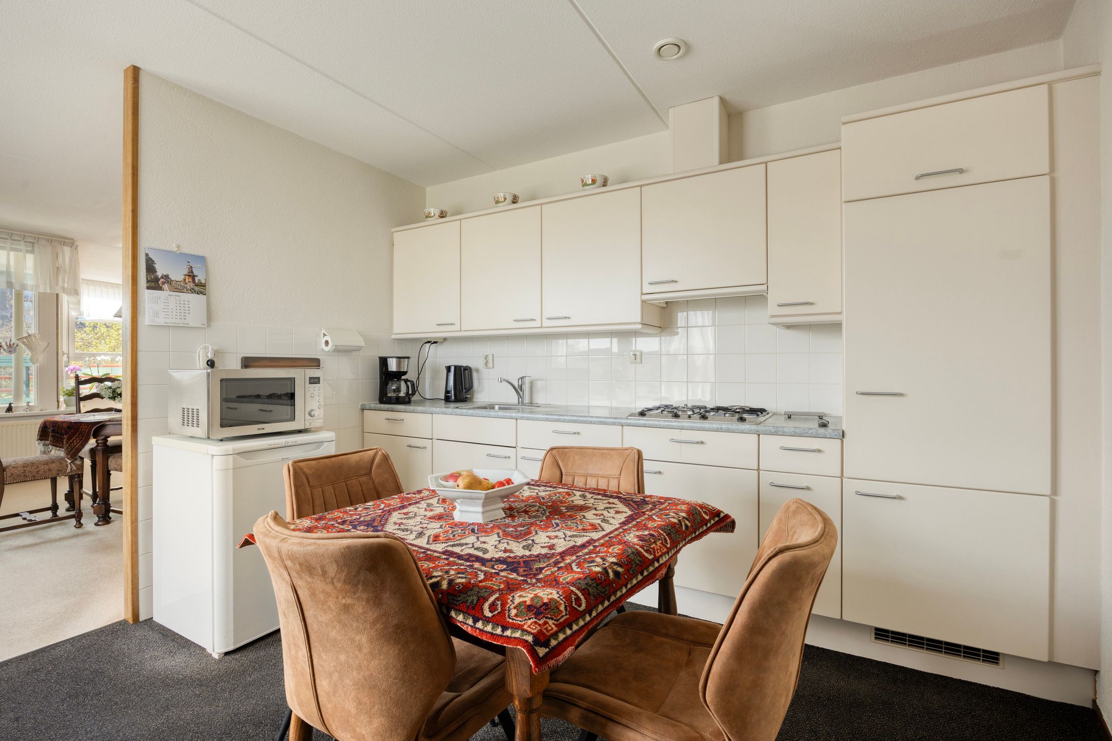 Spacious Corner Apartment with Private Parking and South East Balcony — 18