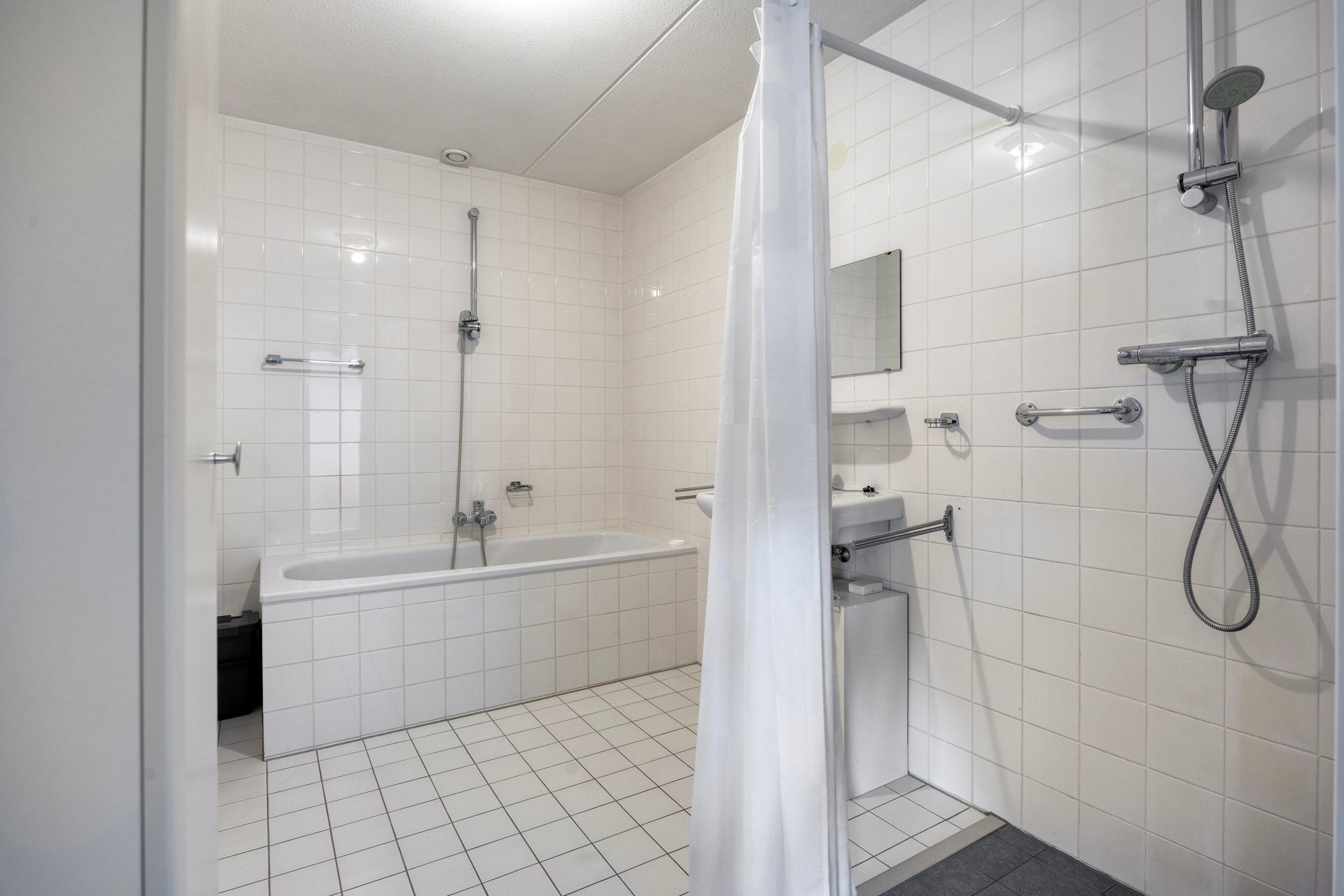 Spacious Corner Apartment with Private Parking and South East Balcony — 27
