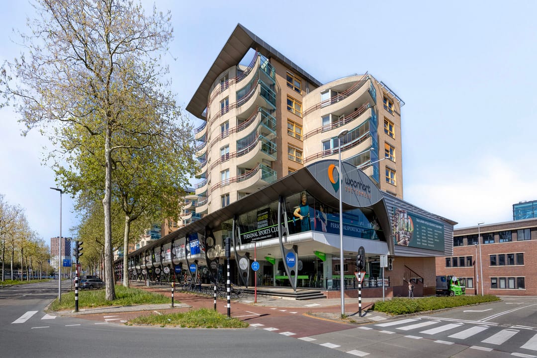 Spacious Corner Apartment with Private Parking and South East Balcony