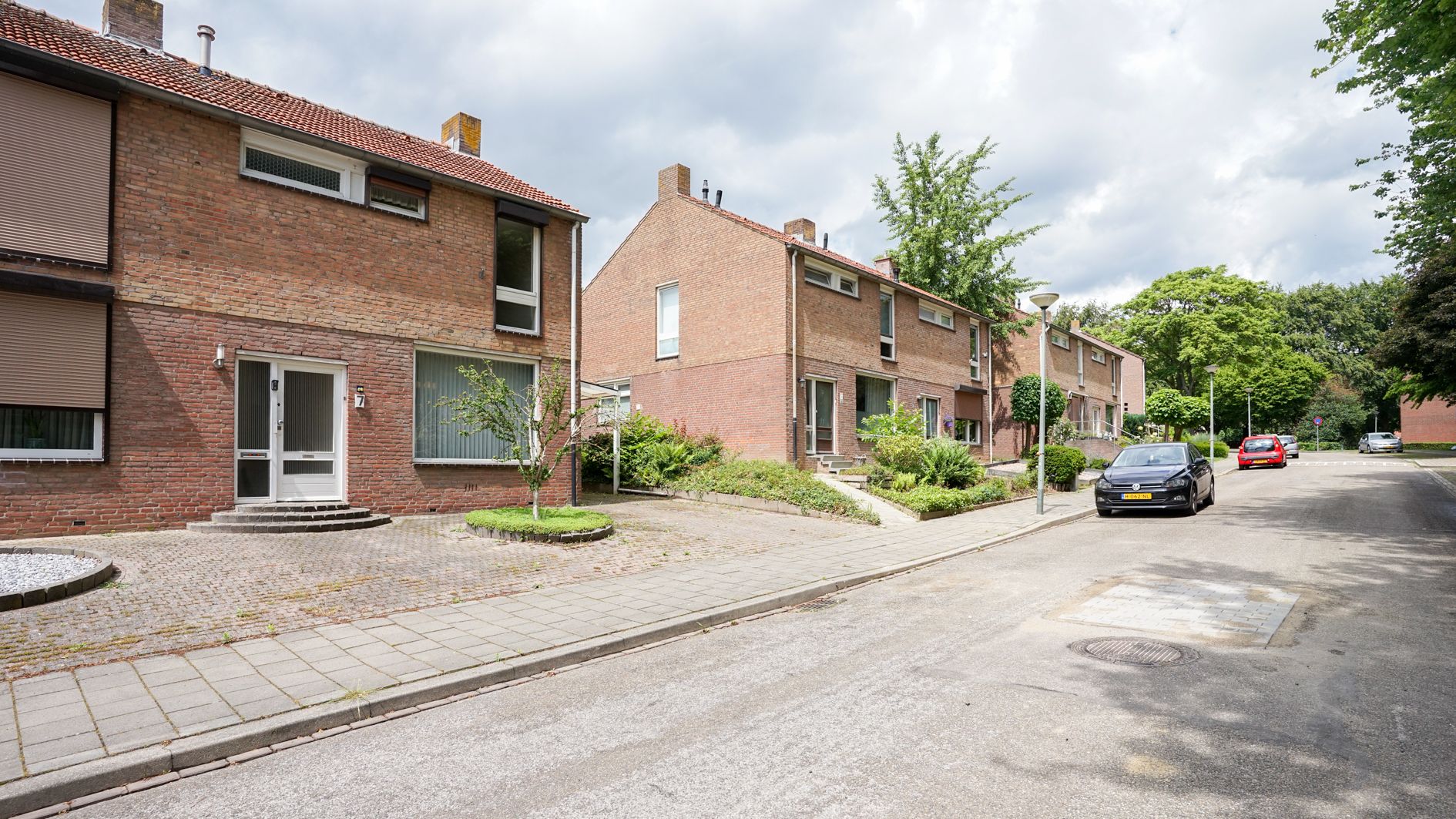 Semi-Detached House with Carport, Solar Panels and Sunny Garden in Quiet Brunssum Location — 21