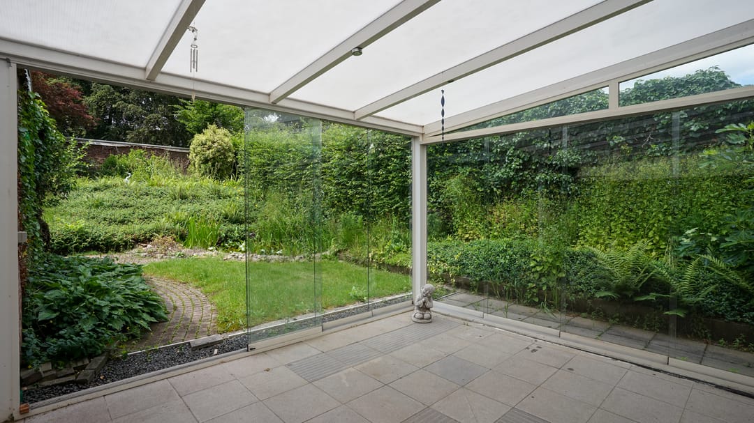 Semi-Detached House with Carport, Solar Panels and Sunny Garden in Quiet Brunssum Location — 16