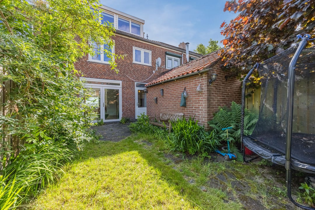 Photo 31 of Troelstrastraat 46