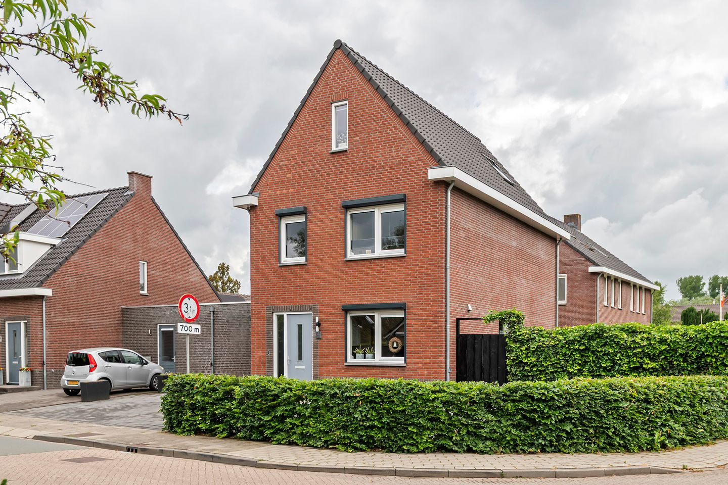 Photo 49 of Viaductstraat 2