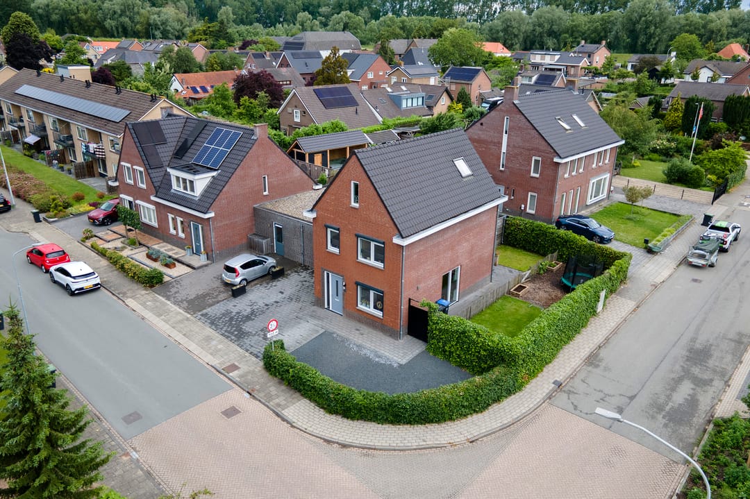 Photo 1 of Viaductstraat 2