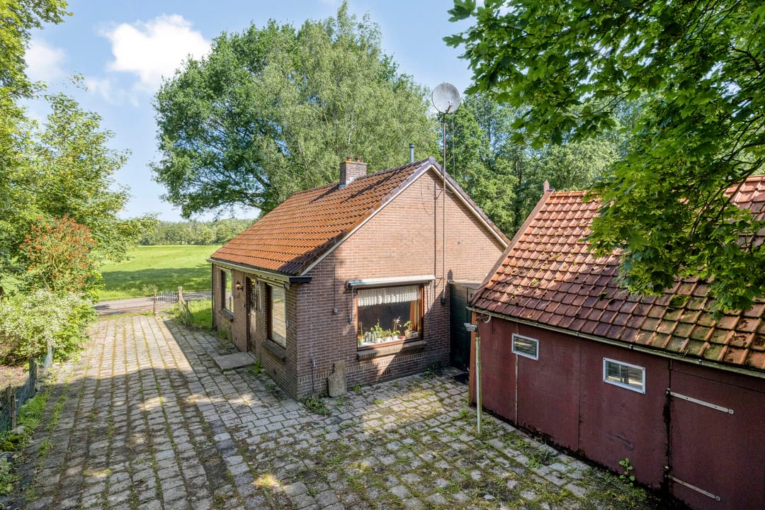Photo 32 of Dwarsweg 16