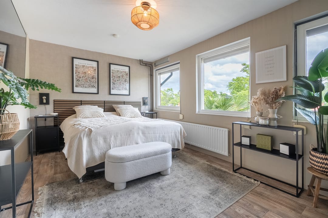 Sustainable Family Home with Four Bedrooms and Sunny West-Facing Garden in Child-Friendly Galecop — 16