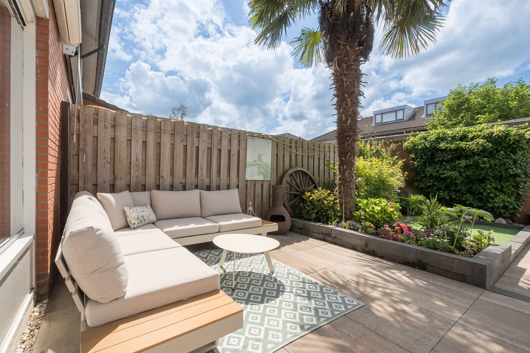 Sustainable Family Home with Four Bedrooms and Sunny West-Facing Garden in Child-Friendly Galecop — 22