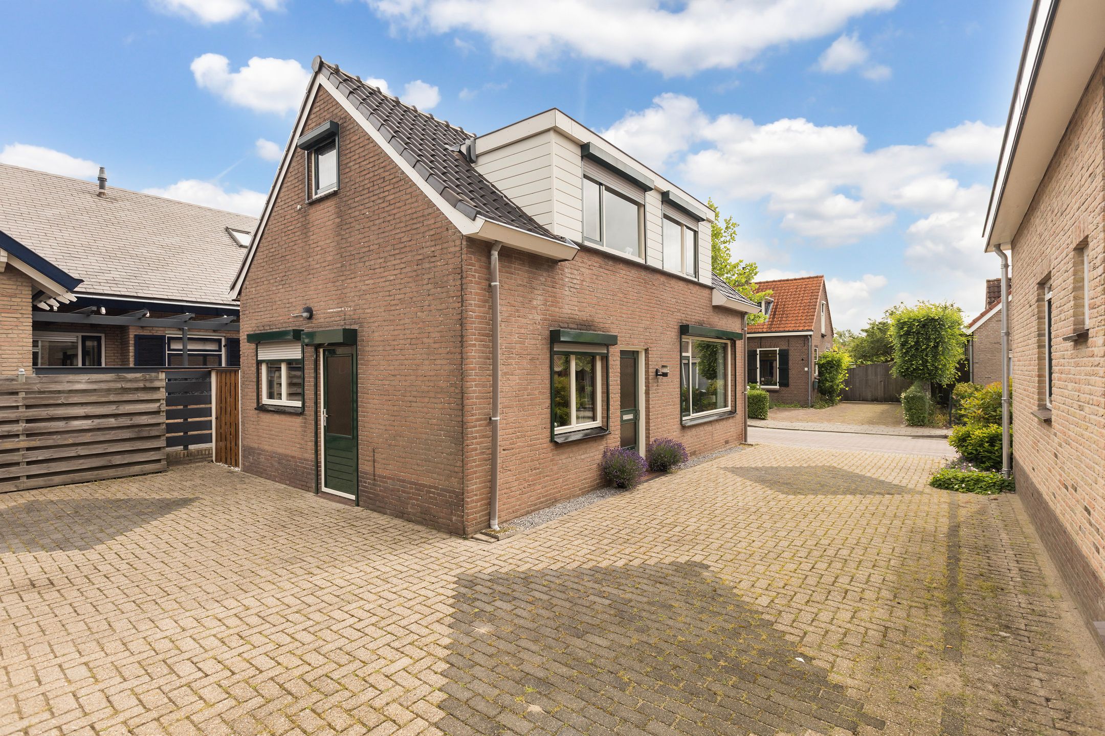 Photo 27 of Schoolweg 33