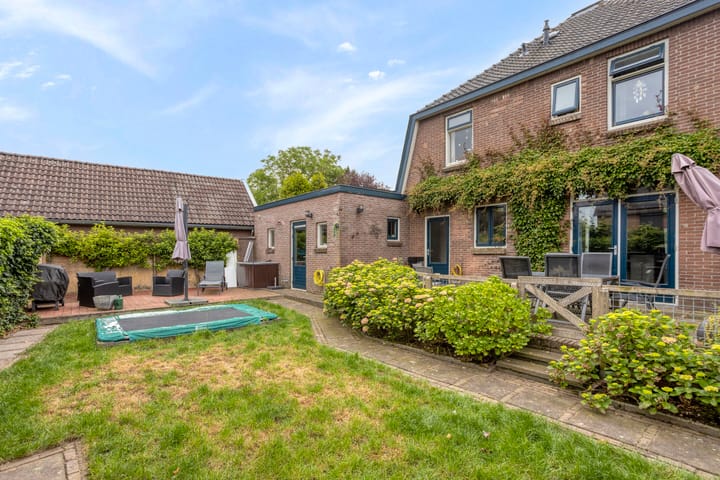 Photo 4 of Tielsestraat 66