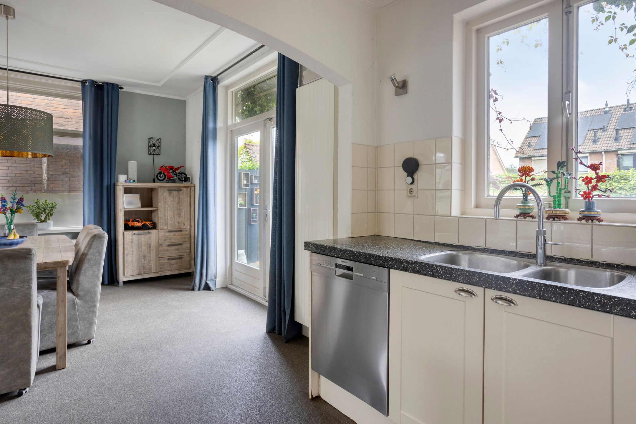 Photo 21 of Tielsestraat 66