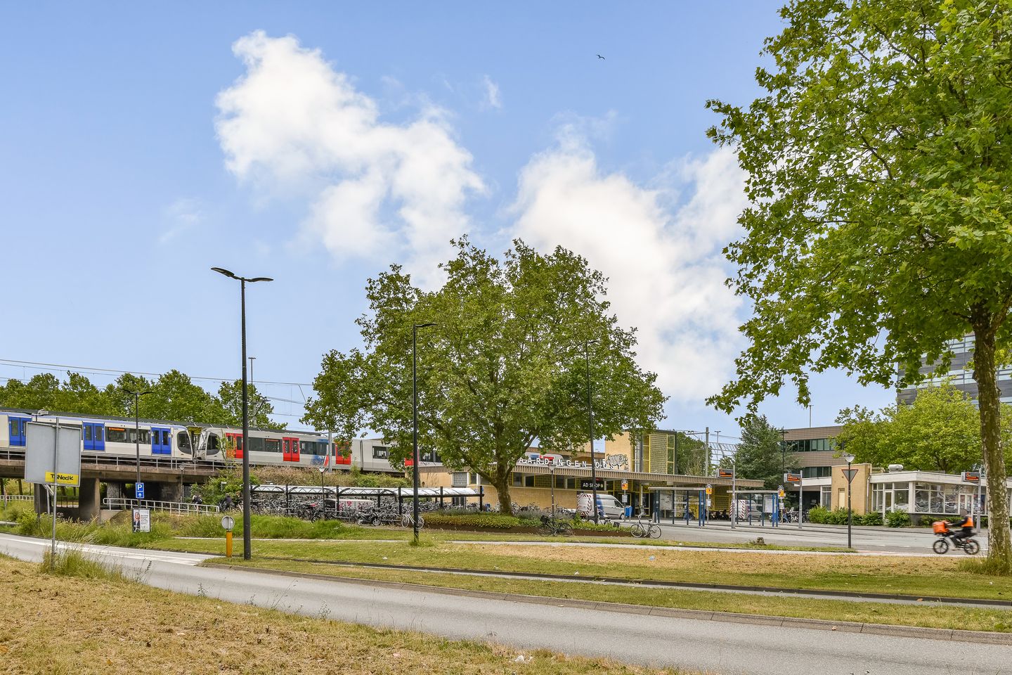 Photo 25 of van Hogendorplaan 290