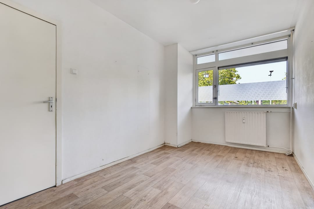 Spacious Four Room Apartment with Balcony in Central Arnhem — 13