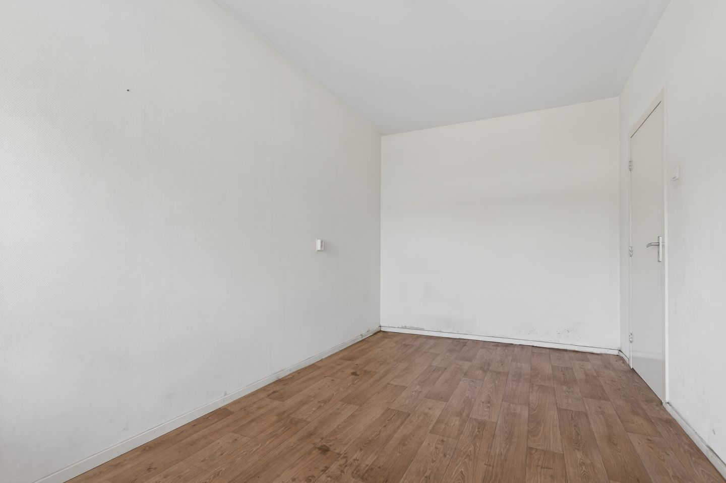 Spacious Four Room Apartment with Balcony in Central Arnhem — 14