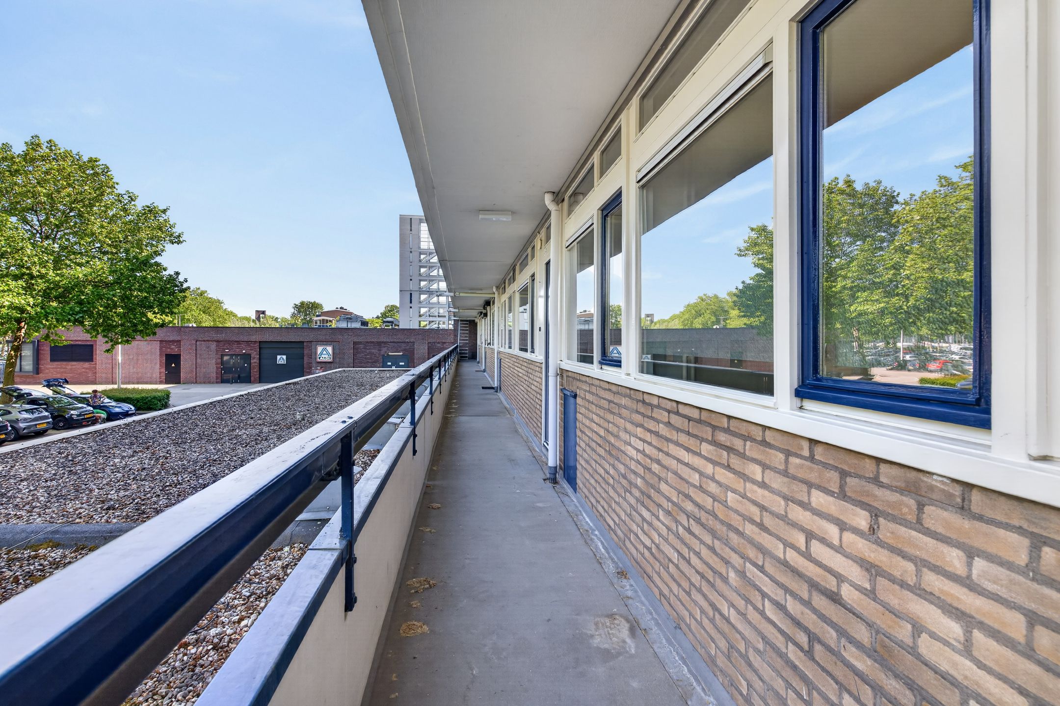 Spacious Four Room Apartment with Balcony in Central Arnhem — 21