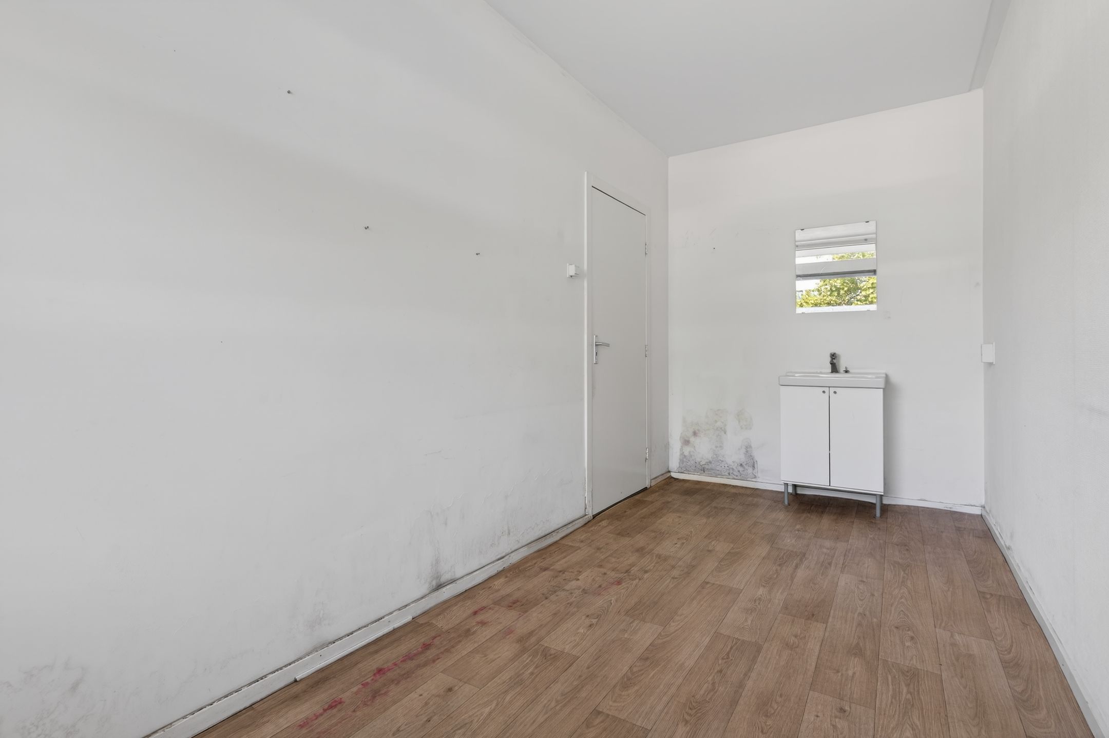 Spacious Four Room Apartment with Balcony in Central Arnhem — 12