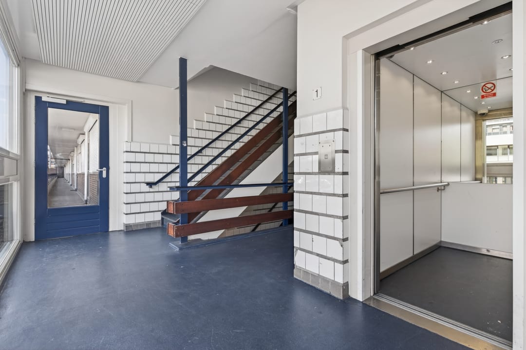 Spacious Four Room Apartment with Balcony in Central Arnhem — 23