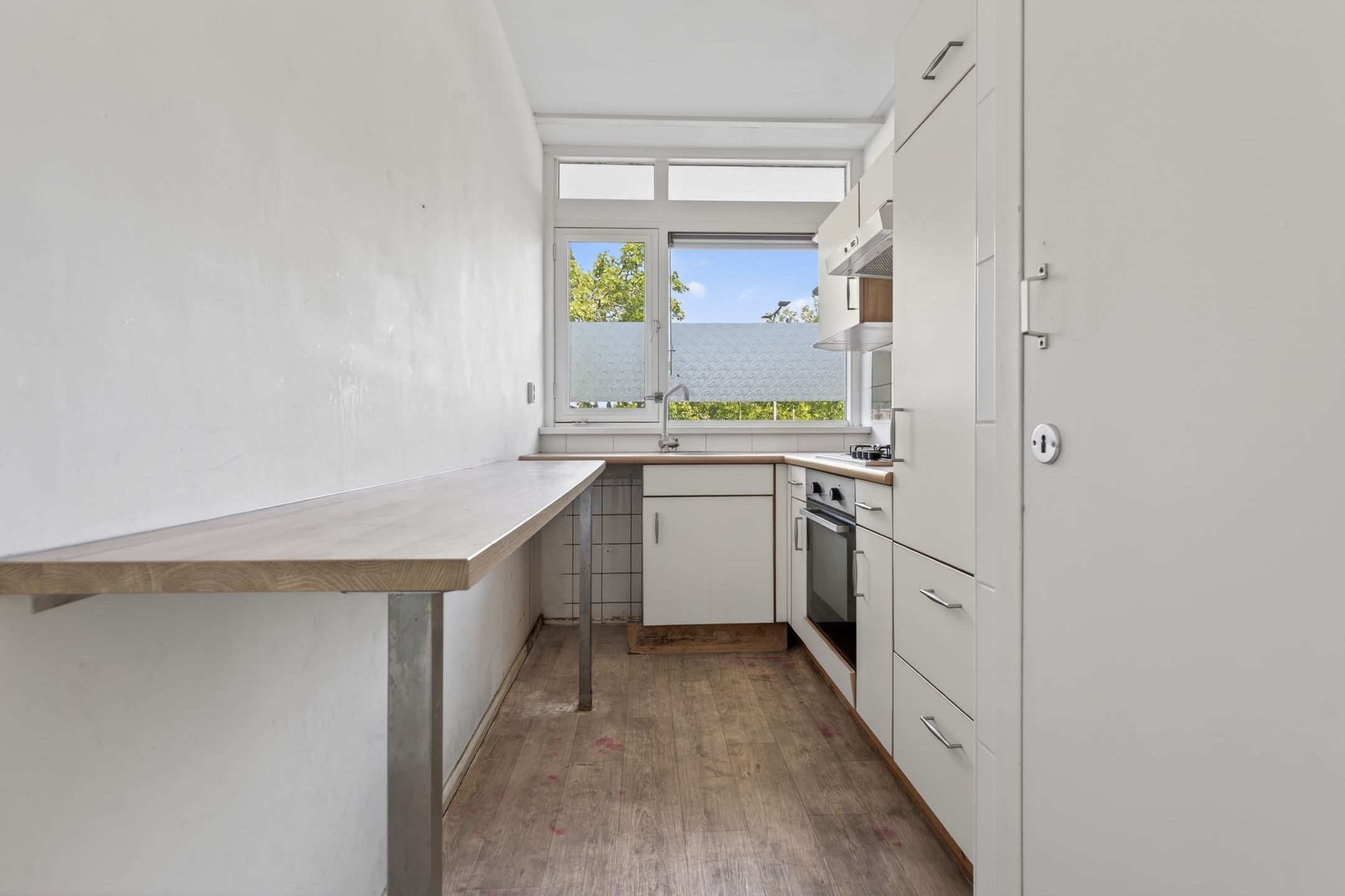 Spacious Four Room Apartment with Balcony in Central Arnhem — 15