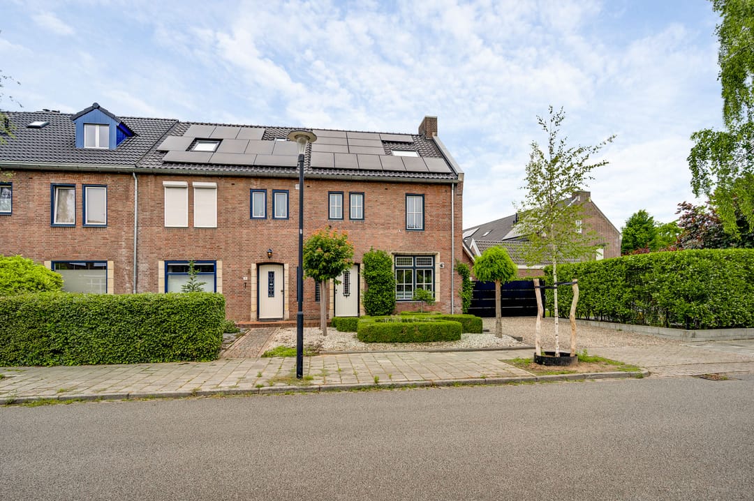 Luxurious Fully Renovated 160 m² Family Home with A Energy Label — 43
