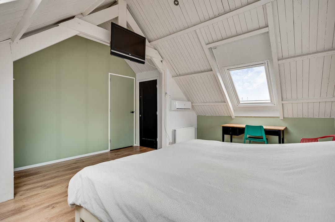 Luxurious Fully Renovated 160 m² Family Home with A Energy Label — 32