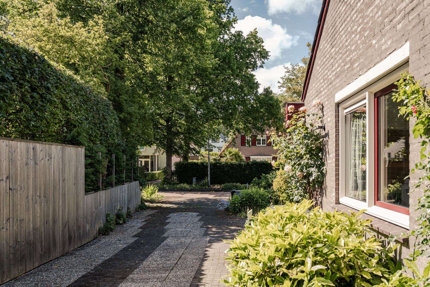 Spacious Semi-Detached Villa with Home Office Space in Haarlem-Zuid — 19