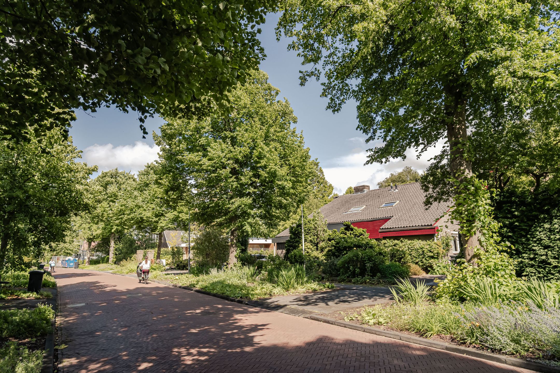 Spacious Semi-Detached Villa with Home Office Space in Haarlem-Zuid — 39