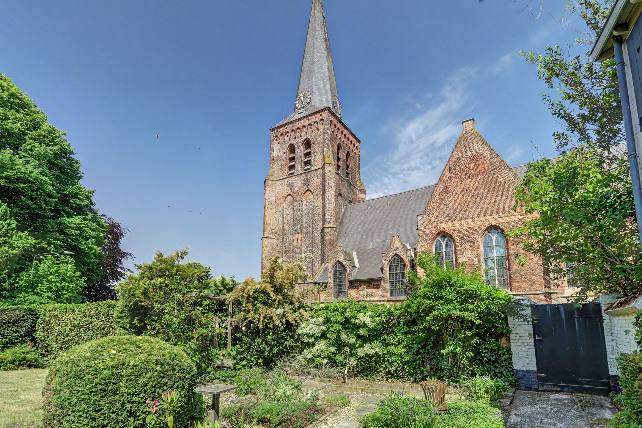 Historic Monument Village Home with Deep Garden in Helvoirt — 54