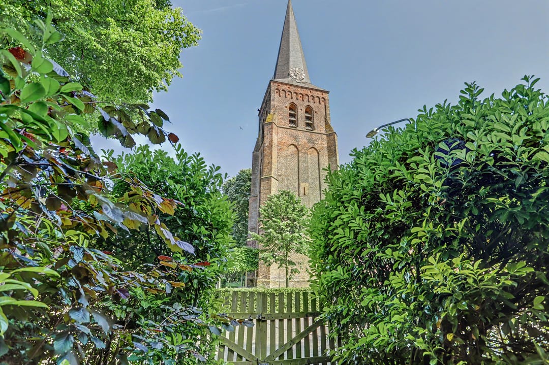 Historic Monument Village Home with Deep Garden in Helvoirt — 56