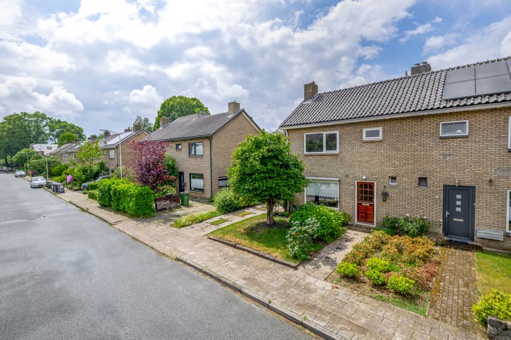 Twee-onder-één-kap te koop: Zeemanstraat 19, Wageningen