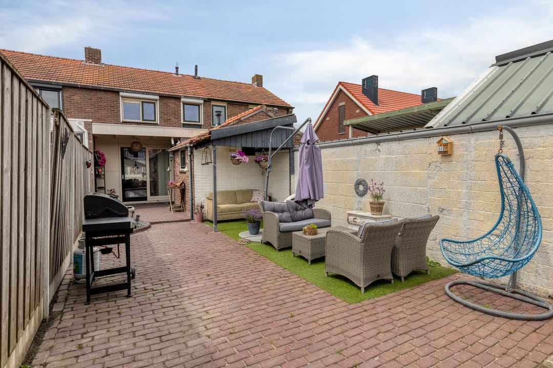 Photo 2 of Waardekensstraat 27