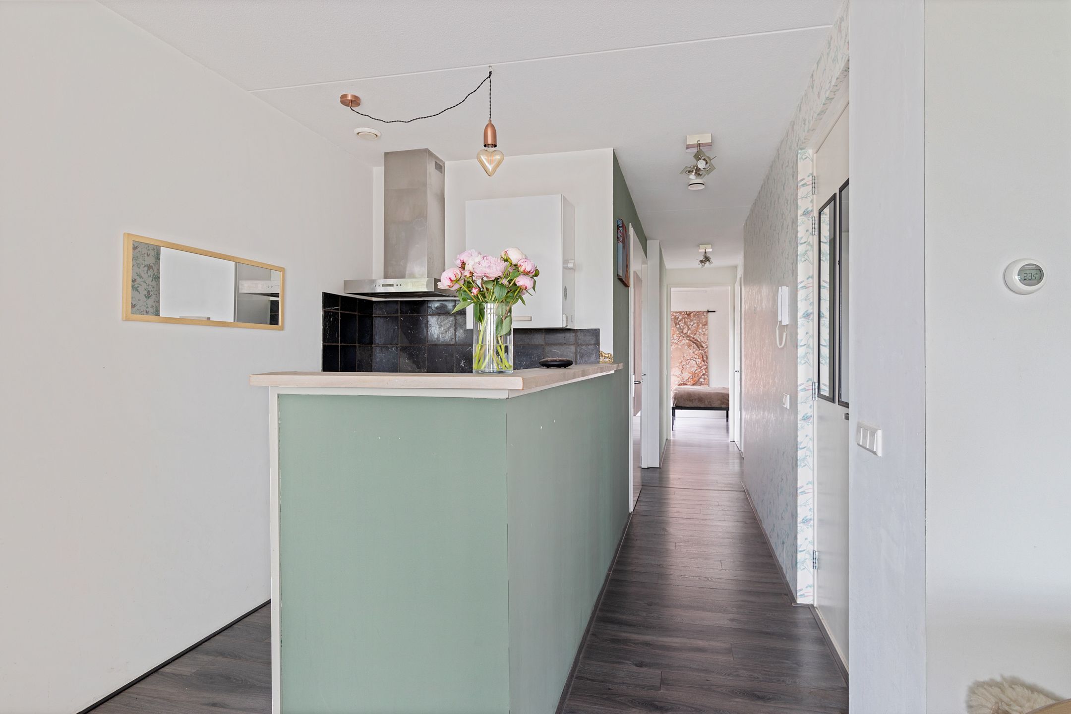 Modern Waterfront Apartment with Zaan River Views in Wormerveer — 18